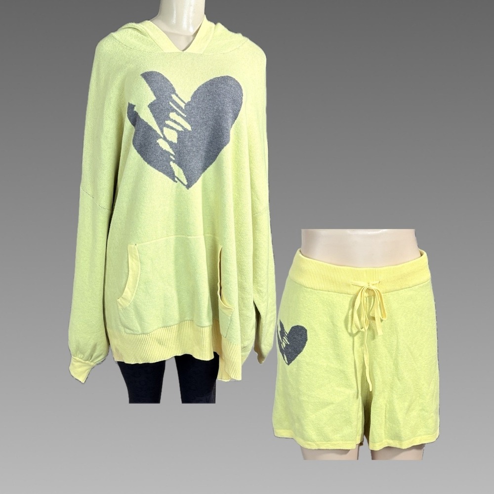 LoveSick 5X Yellow Heart Graphic Knit Long Sleeve Hoodie and Shorts Sweater Set